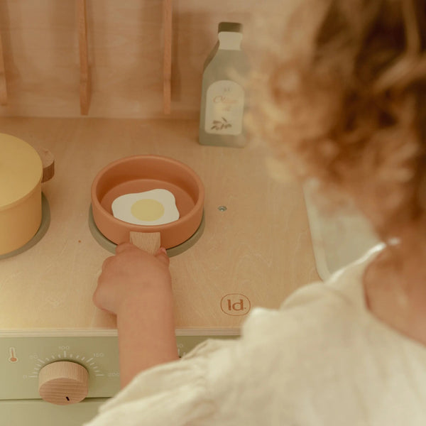 Little Dutch Mint Kitchen