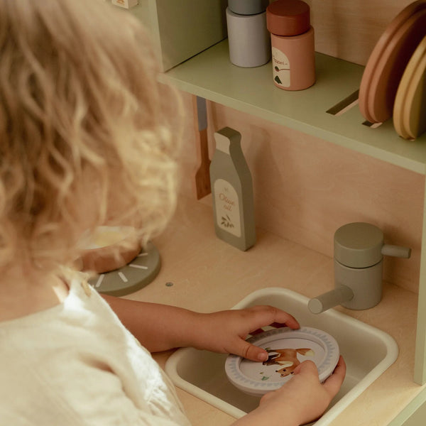 Little Dutch Mint Kitchen