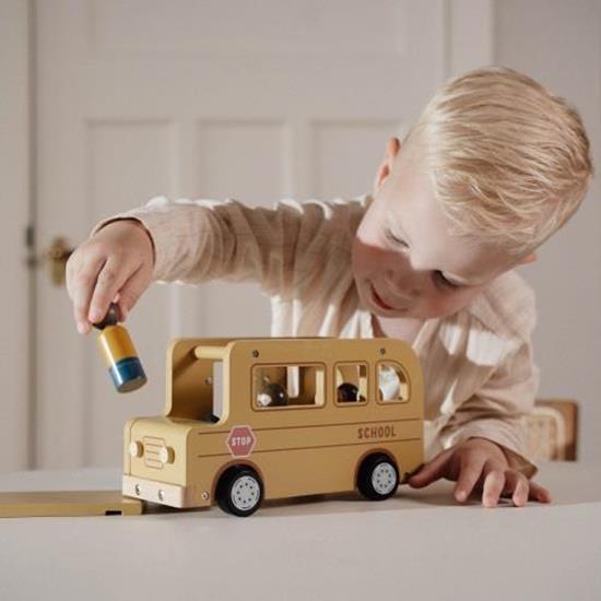 Little Dutch School Bus with Figures