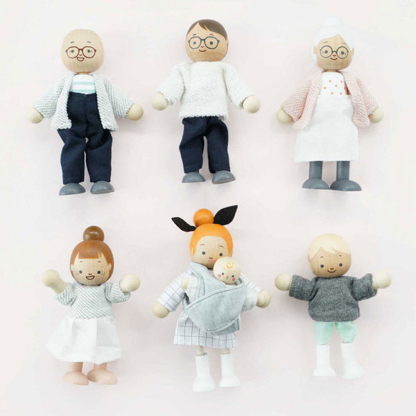 Le Toy Van Dolls House Family - 7 Piece