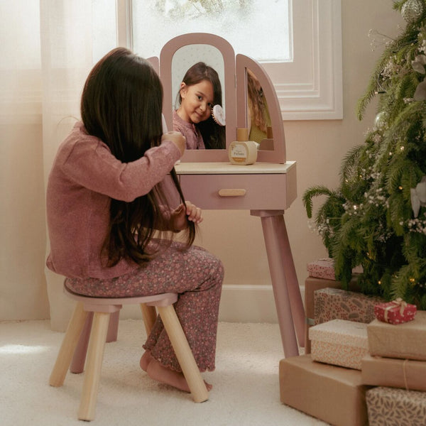 Little Dutch Dressing Table
