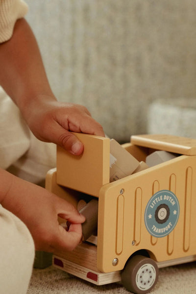 Little Dutch Dump Truck