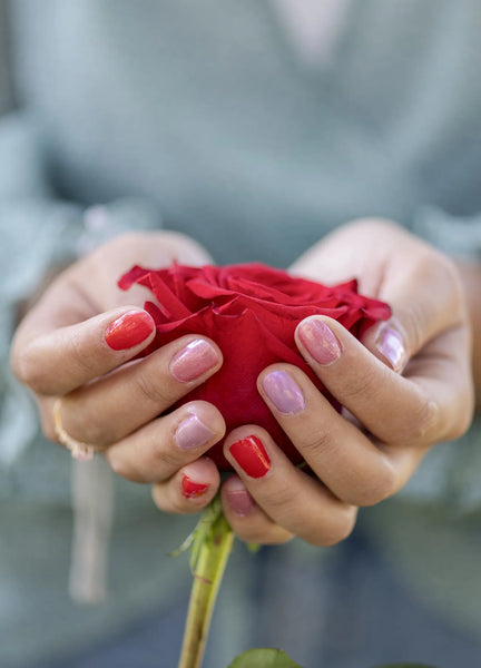 Namaki - Water Based Peelable Nail Polish - Glitter Pink